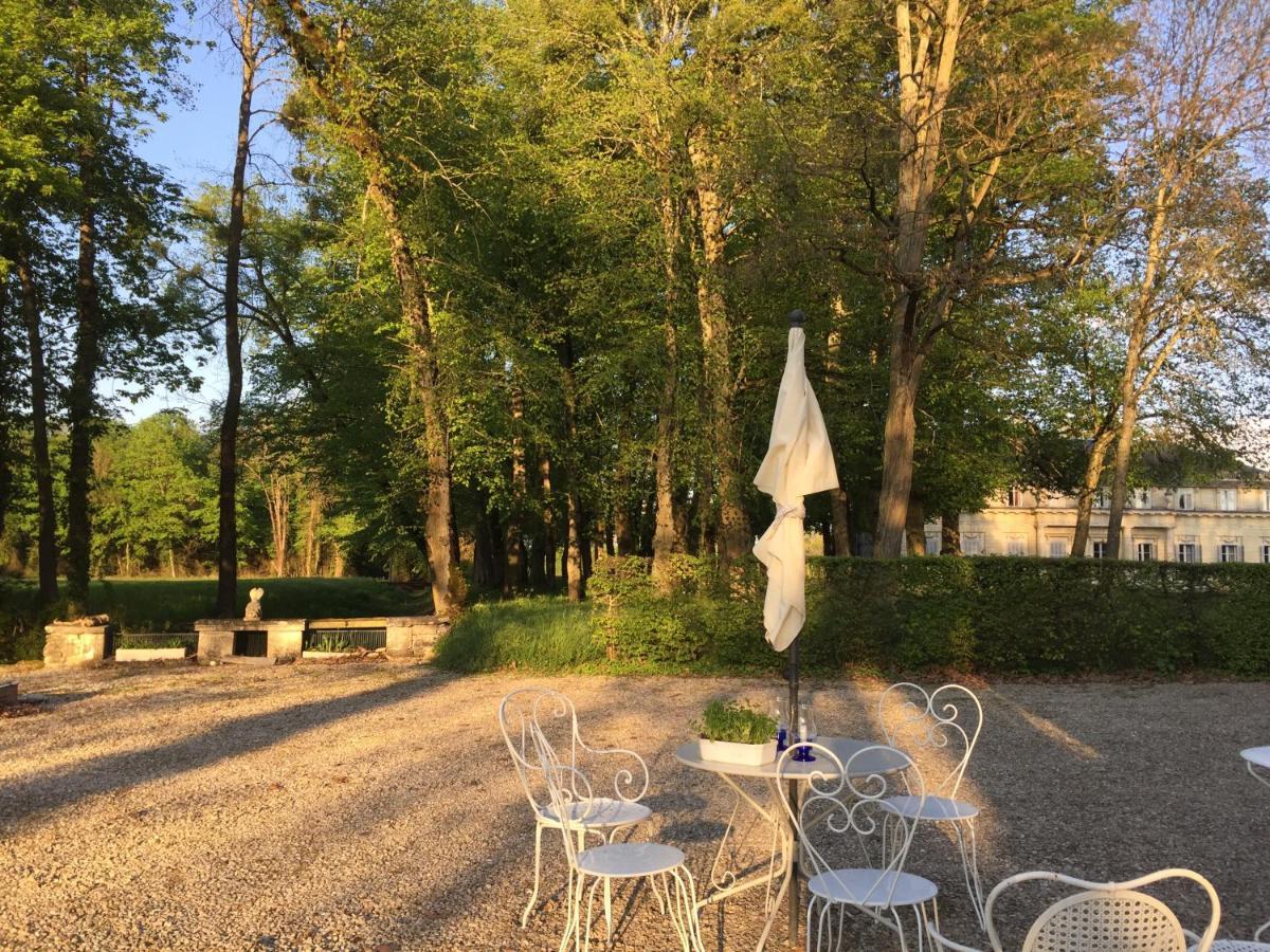 Le Chateau De Bressey & Son Orangerie Bagian luar foto