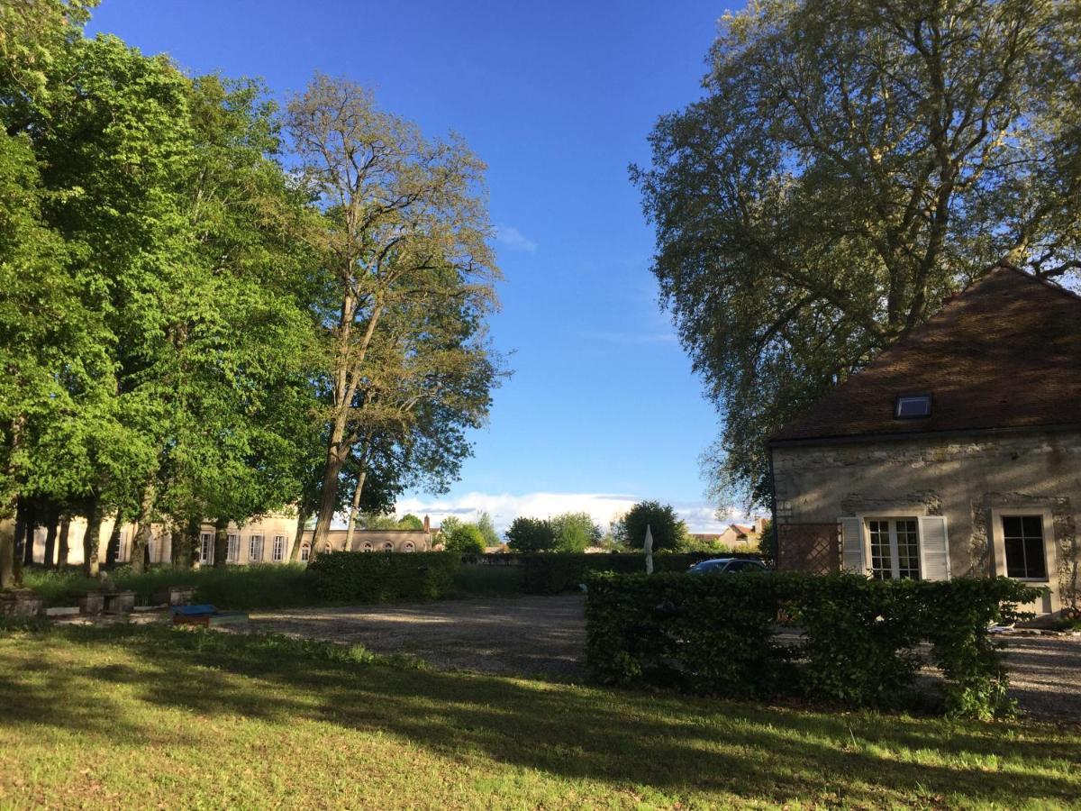 Le Chateau De Bressey & Son Orangerie Bagian luar foto