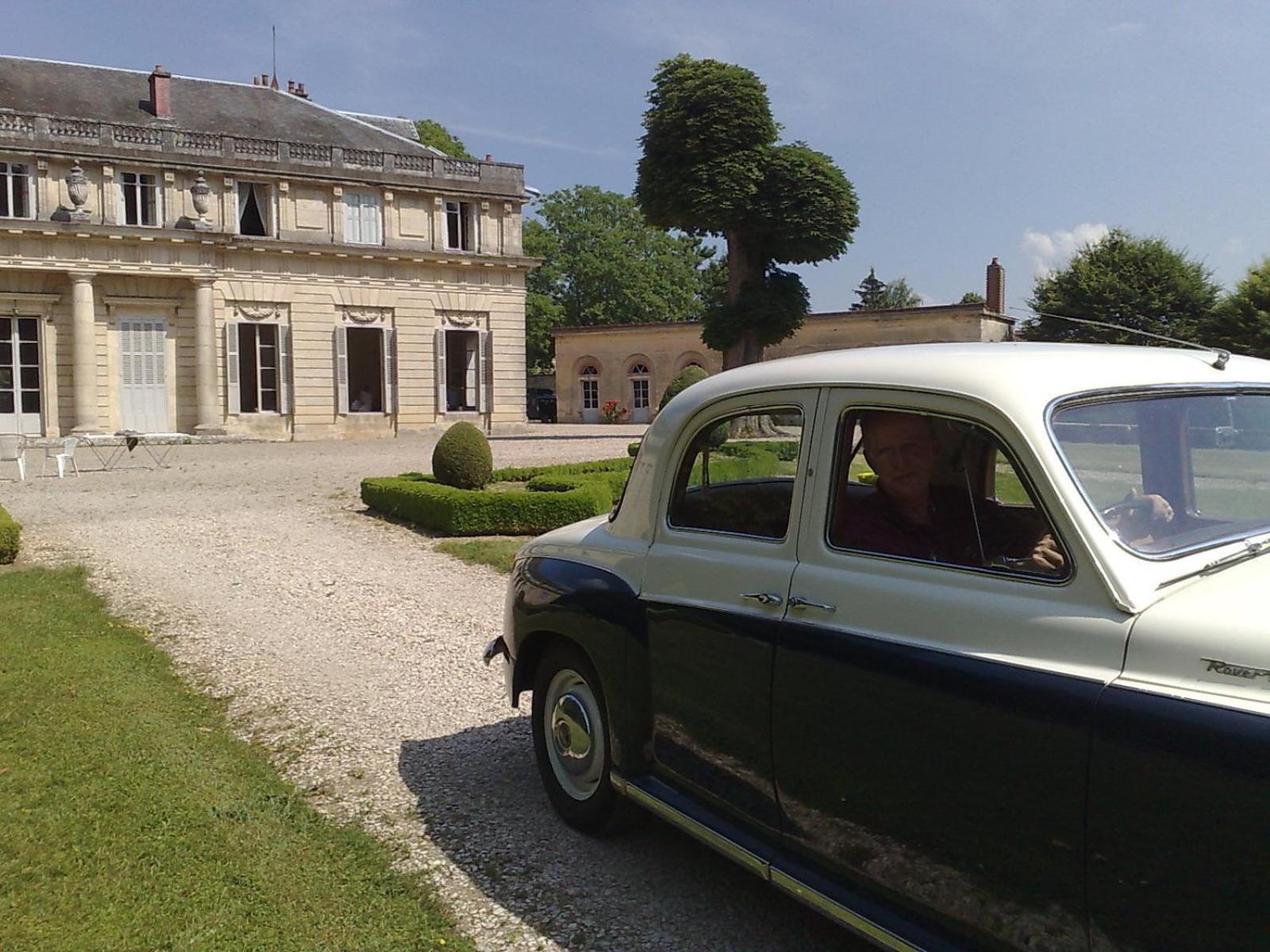 Le Chateau De Bressey & Son Orangerie Bagian luar foto