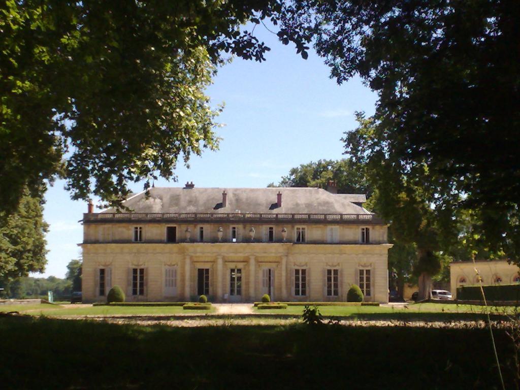 Le Chateau De Bressey & Son Orangerie Bagian luar foto
