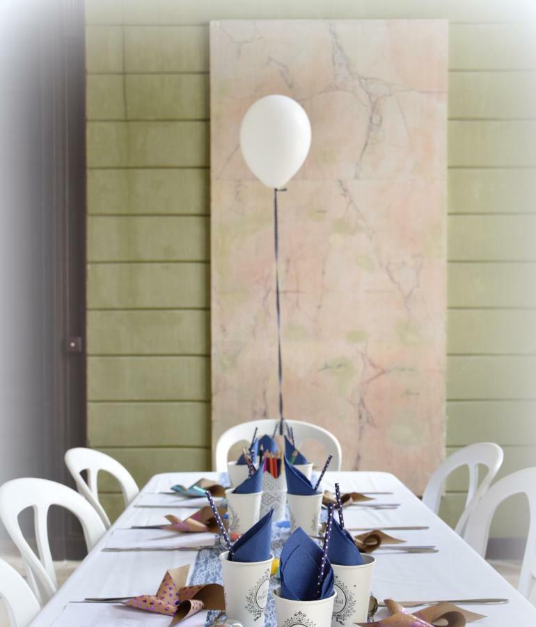 Le Chateau De Bressey & Son Orangerie Bagian luar foto